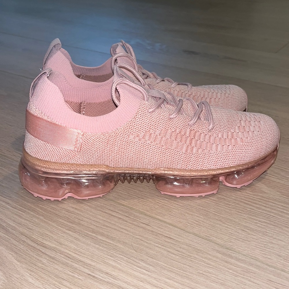 La Sheelah Fashion Sneaker, pink, size 7